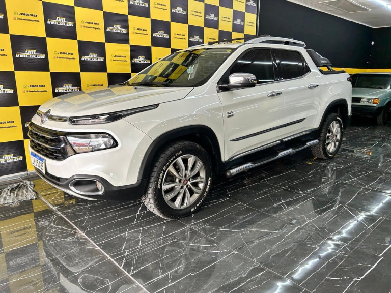 Compre já Fiat TORO 2.0 - DM Veículos em Guaíba - RS